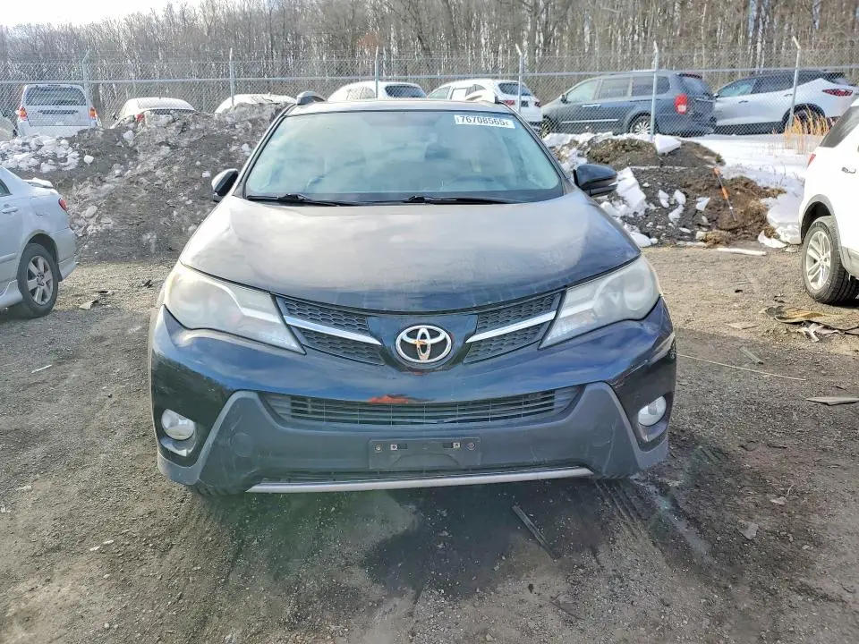 2014 TOYOTA RAV4 XLE  