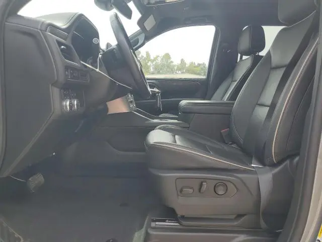 2023 GMC YUKON XL K1500 SLT  