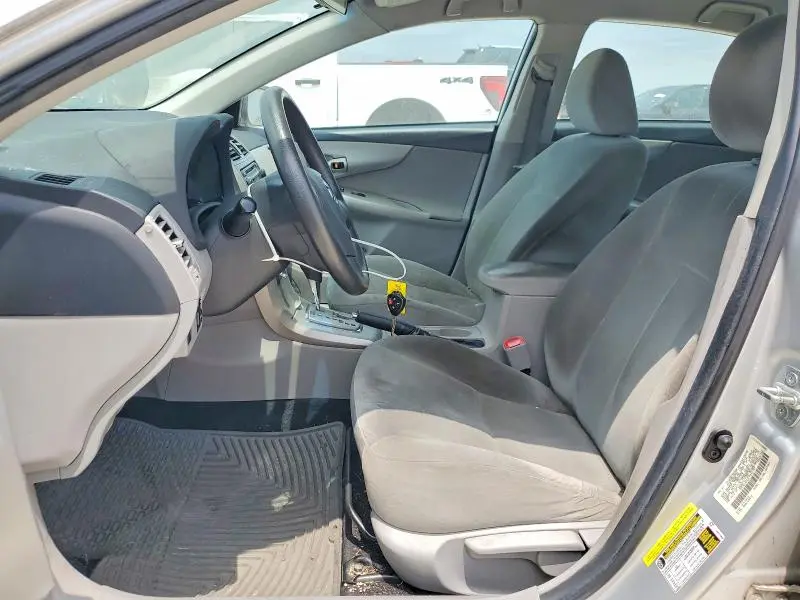 2012 TOYOTA COROLLA LE  