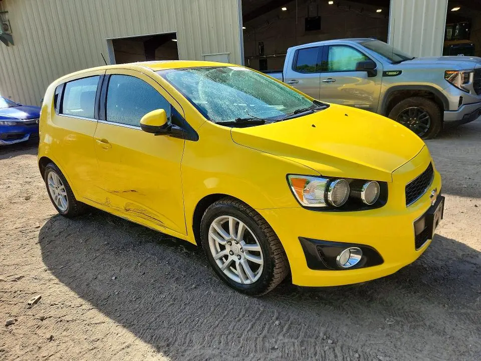 2016 CHEVROLET SONIC LT  