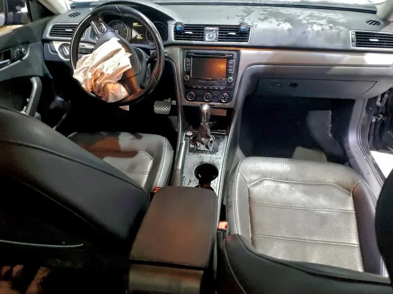 2015 VOLKSWAGEN PASSAT S  