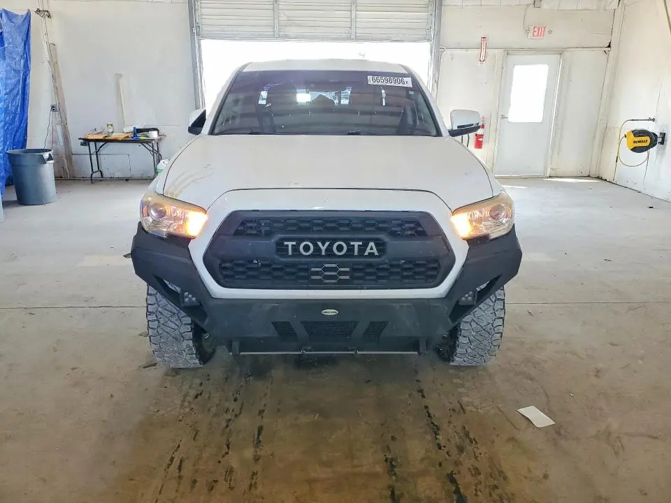 2018 TOYOTA TACOMA SR V6  