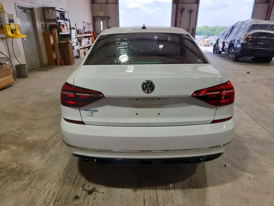 2018 VOLKSWAGEN PASSAT S  