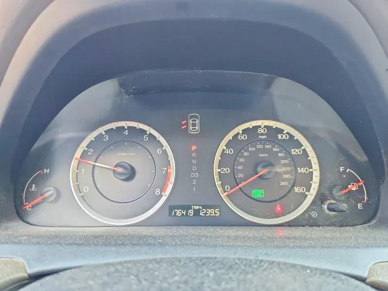 2010 HONDA ACCORD LX  