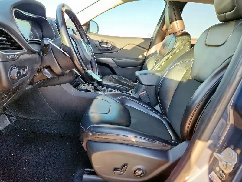 2021 JEEP CHEROKEE LATITUDE PLUS  