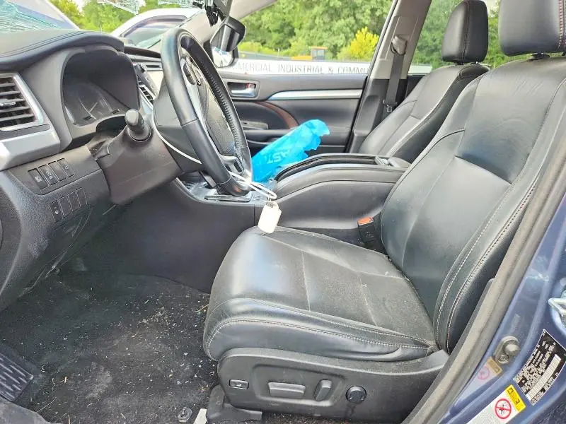 2018 TOYOTA HIGHLANDER XLE  