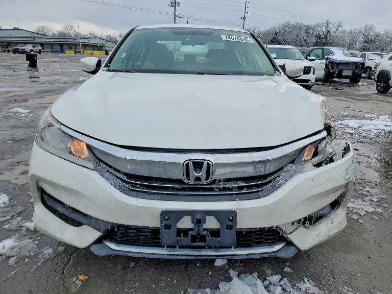 2017 HONDA ACCORD LX  