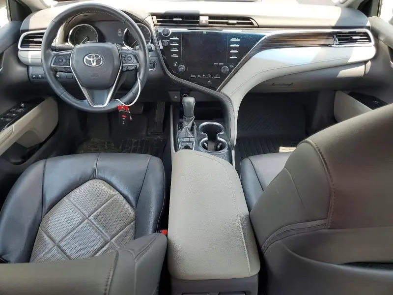 2018 TOYOTA CAMRY XLE  
