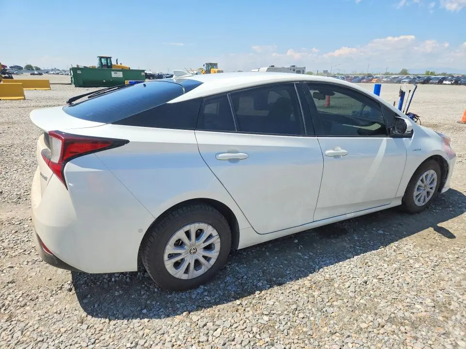 2019 TOYOTA PRIUS LE  