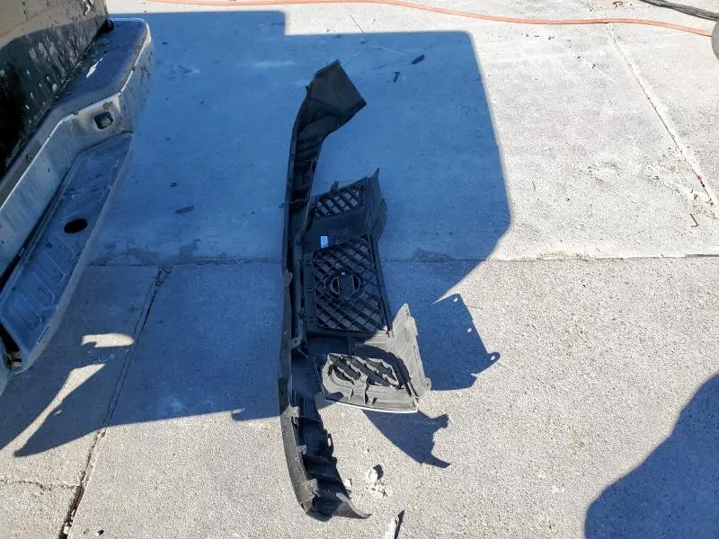 2011 NISSAN FRONTIER S  