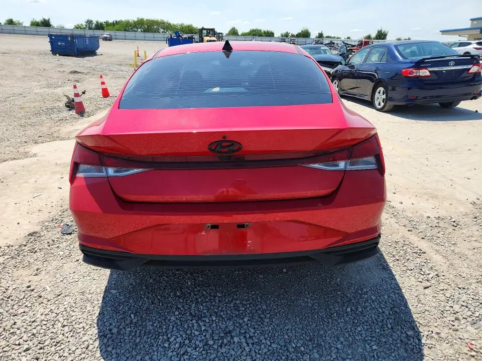2023 HYUNDAI ELANTRA SEL  