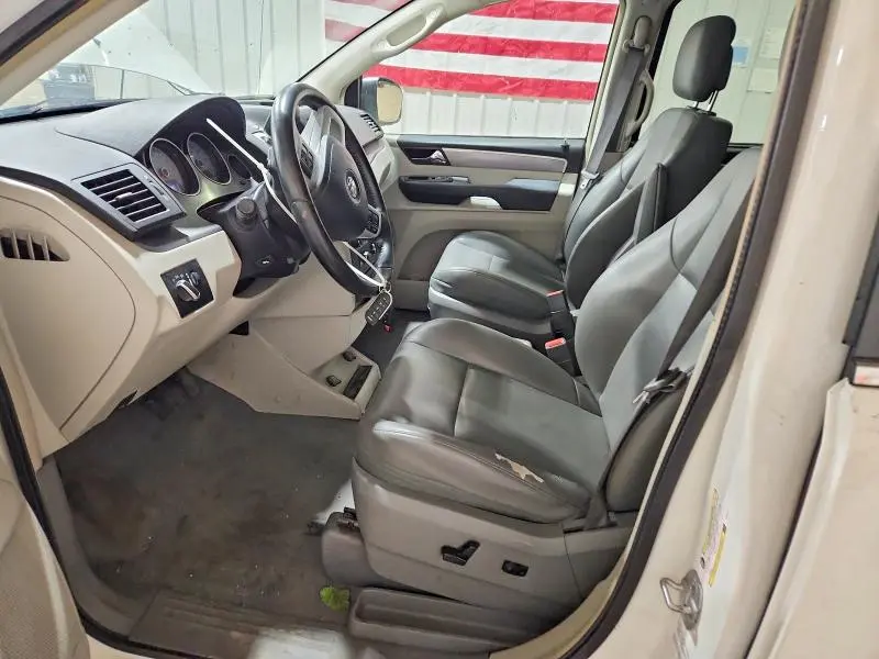 2012 VOLKSWAGEN ROUTAN SE  