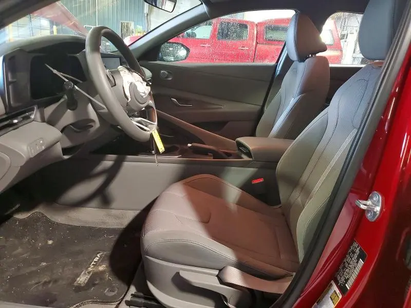 2023 HYUNDAI ELANTRA SE  