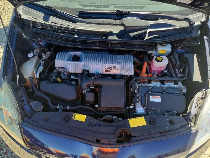 2013 TOYOTA PRIUS THREE  