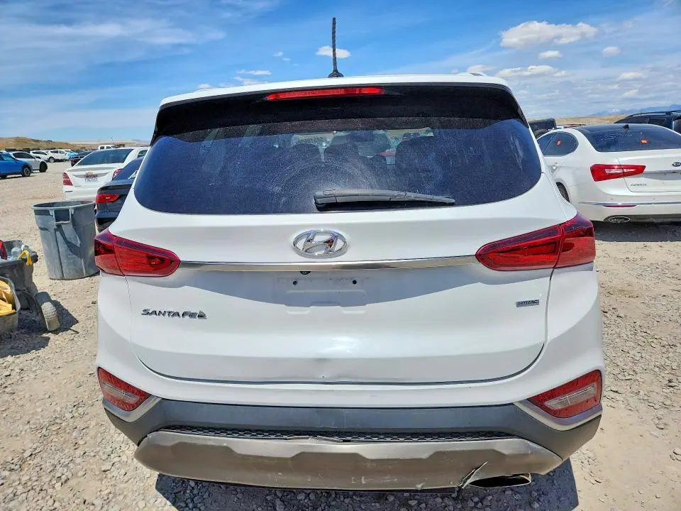 2020 HYUNDAI SANTA FE SE  