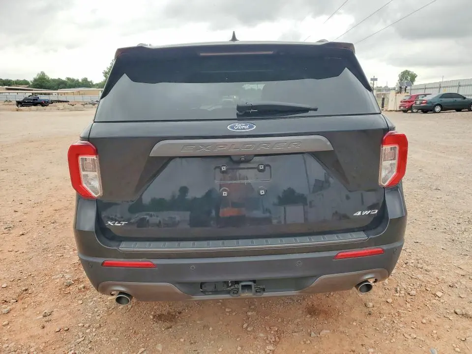 2022 FORD EXPLORER XLT  