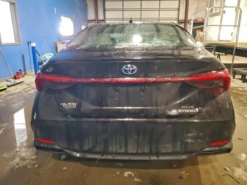 2020 TOYOTA AVALON XLE  
