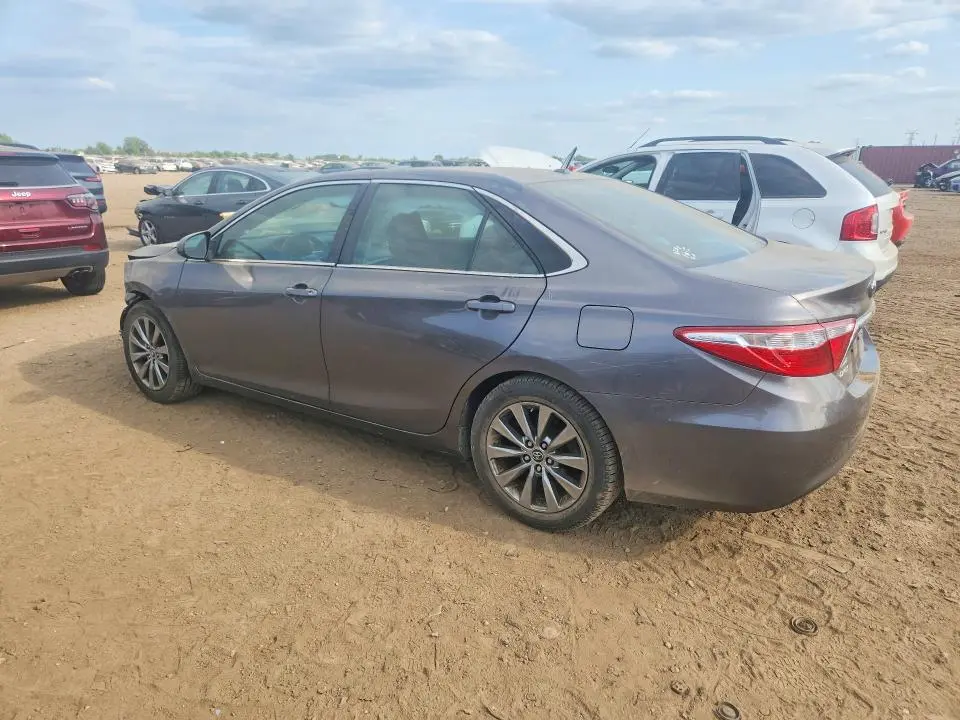 2015 TOYOTA CAMRY XLE  