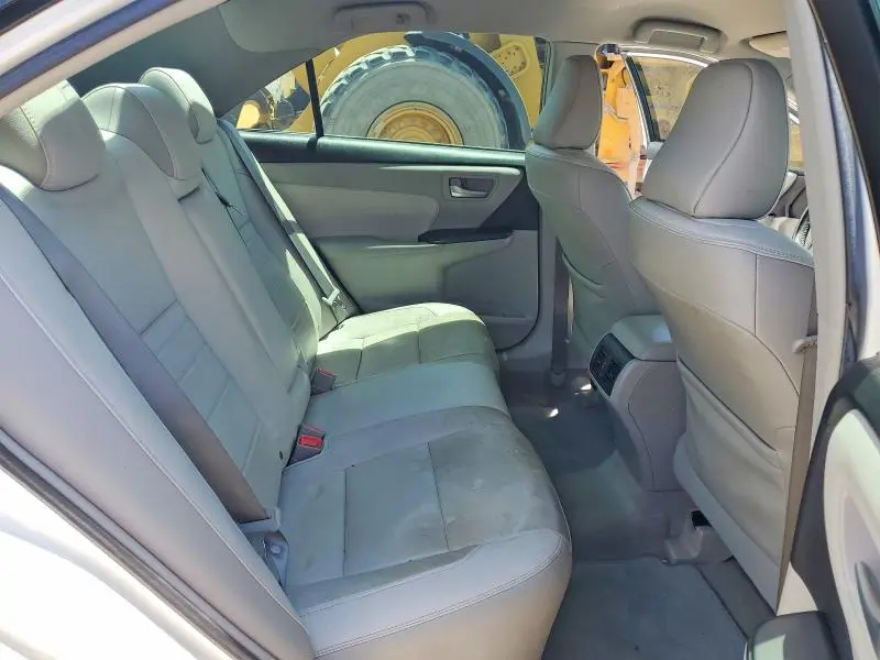 2016 TOYOTA CAMRY LE  