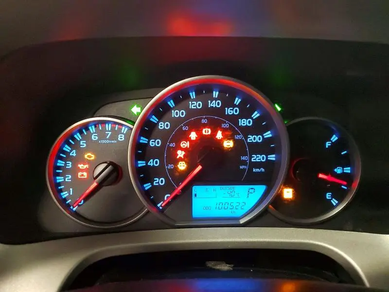 2016 TOYOTA RAV4 LE  