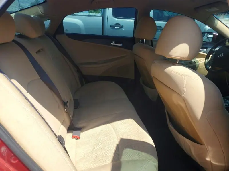 2011 HYUNDAI SONATA GLS  