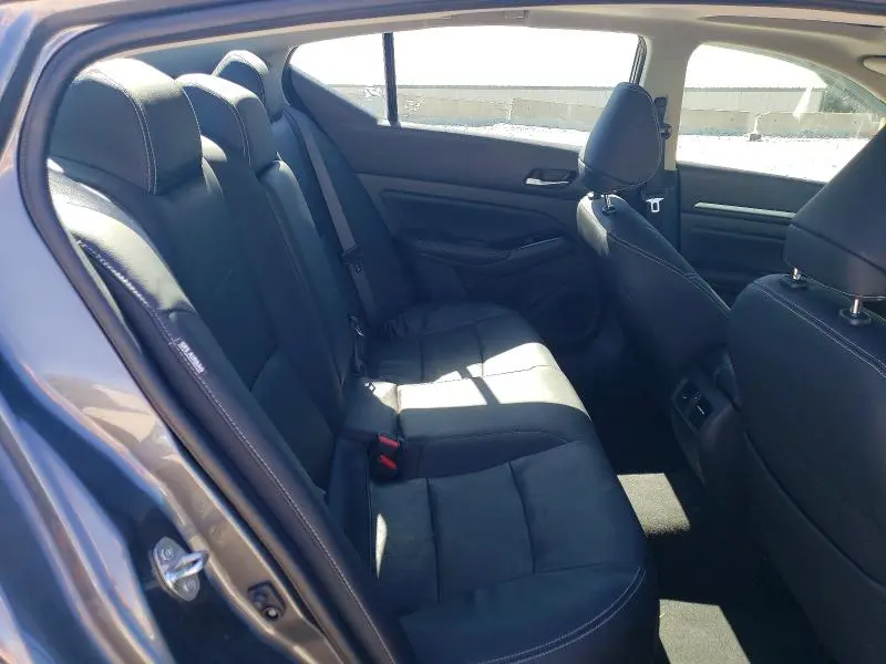 2024 NISSAN ALTIMA SL  