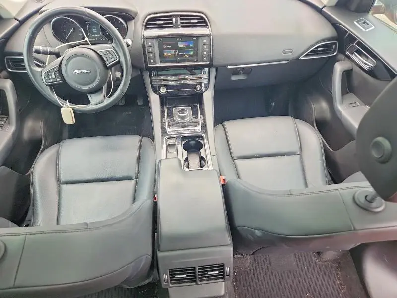 2018 JAGUAR F-PACE PREMIUM  