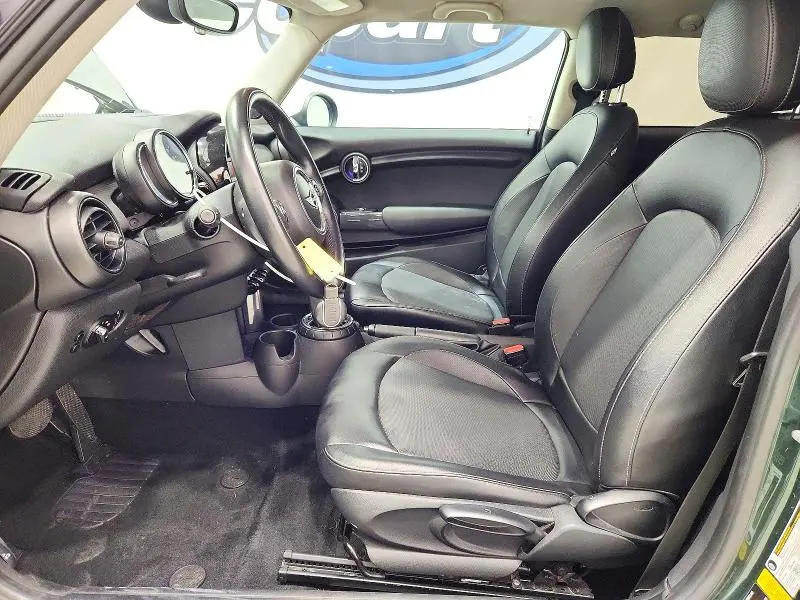 2015 MINI COOPER   