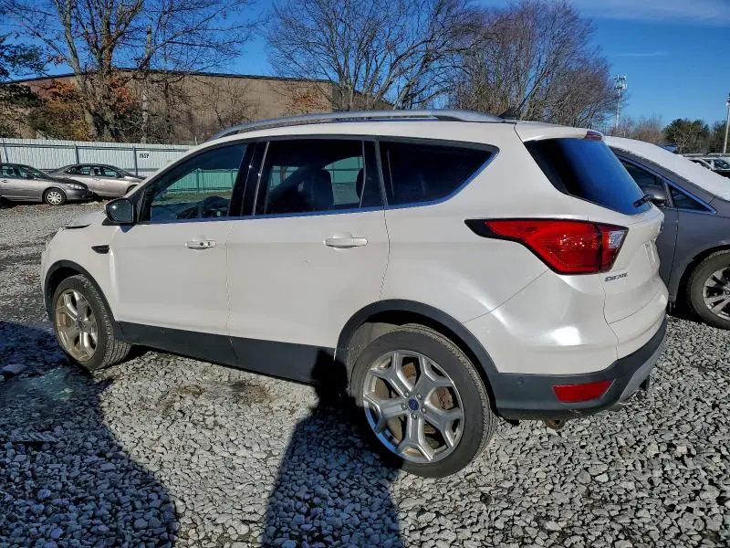 2019 FORD ESCAPE TITANIUM  