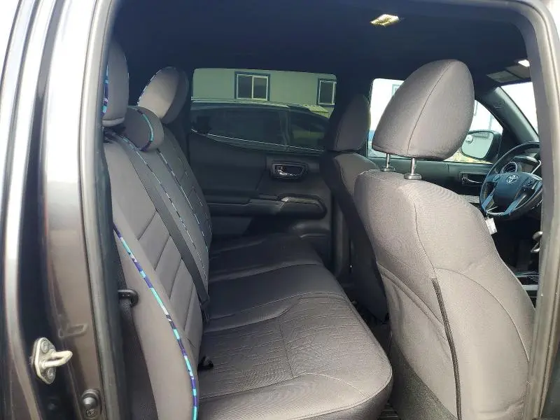2017 TOYOTA TACOMA SR V6  