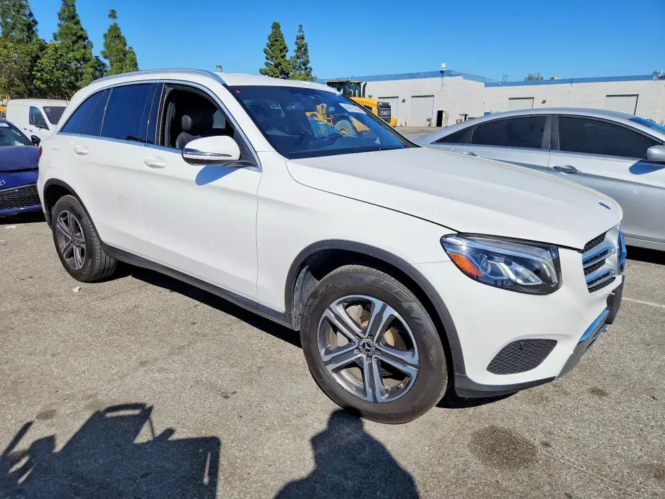 2019 MERCEDES-BENZ GLC 300  