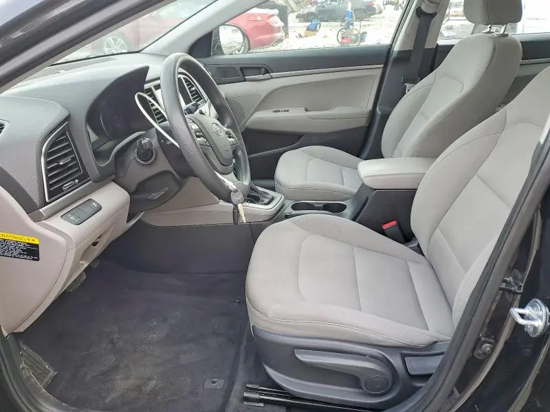 2018 HYUNDAI ELANTRA SE  