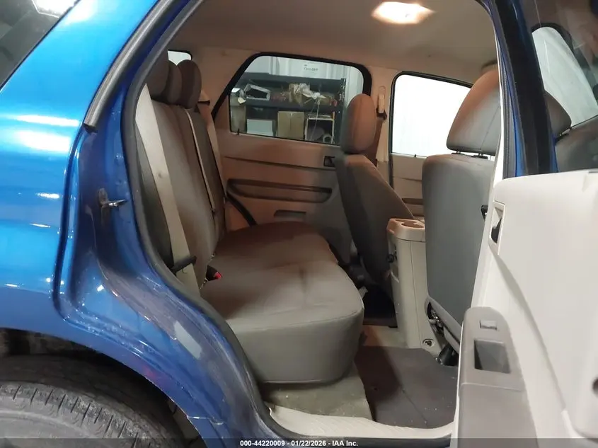 2012 FORD ESCAPE XLS