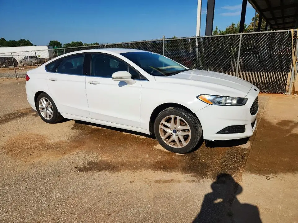 2016 FORD FUSION SE  