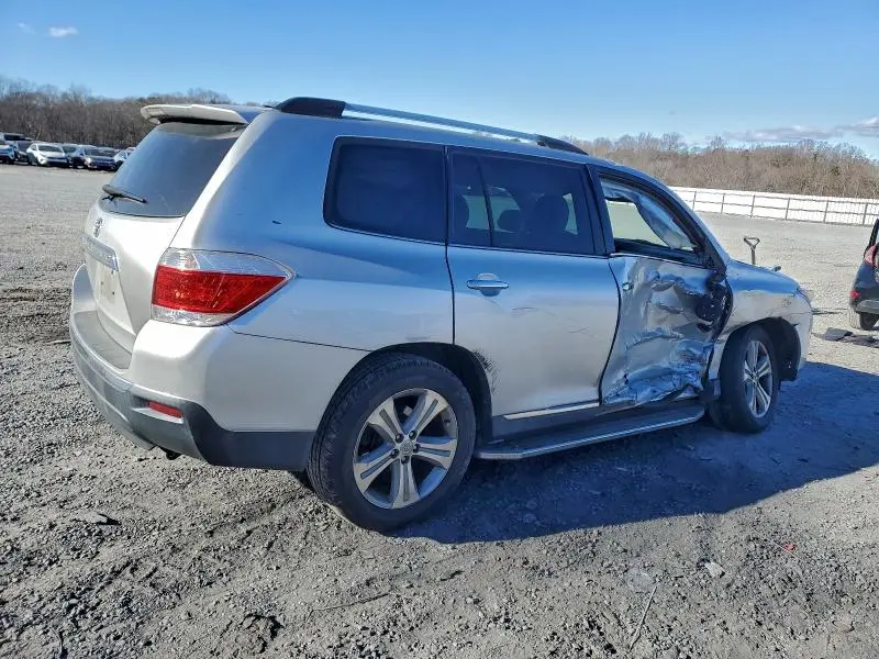 2013 TOYOTA HIGHLANDER LIMITED  