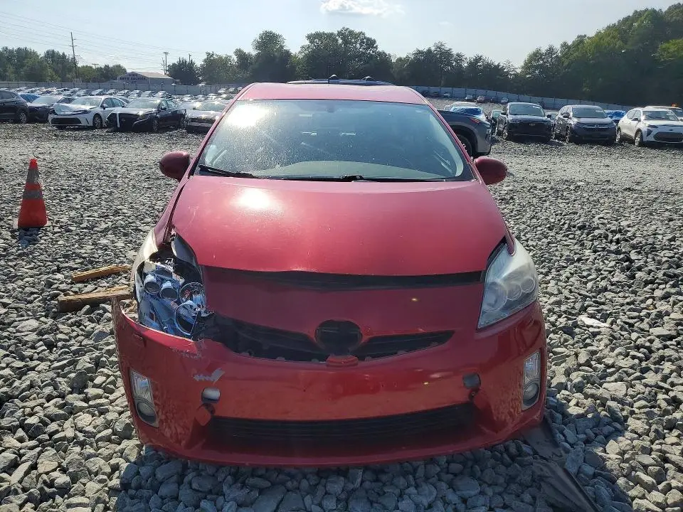 2010 TOYOTA PRIUS V  