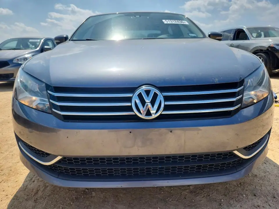2014 VOLKSWAGEN PASSAT SE  
