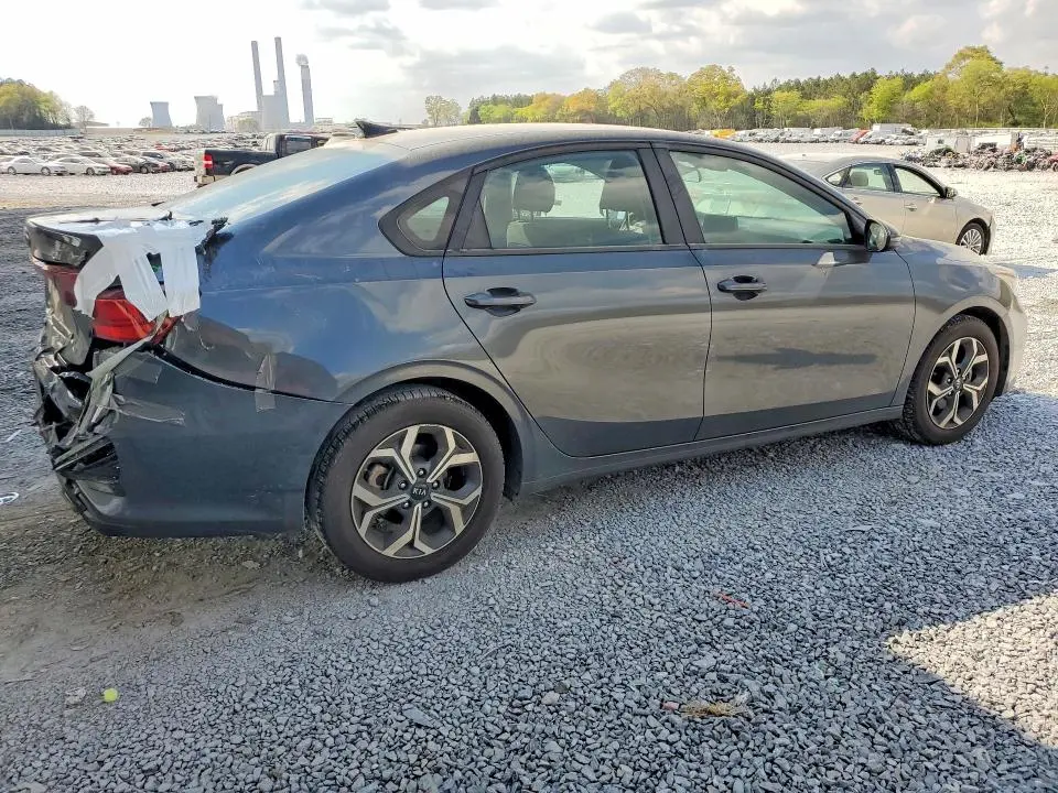 2021 KIA FORTE LXS  