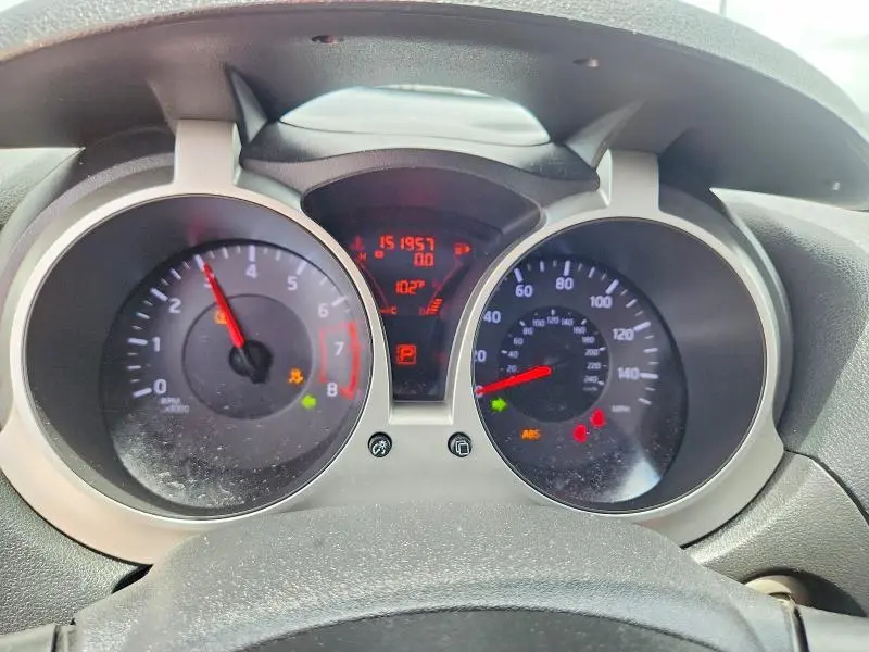 2011 NISSAN JUKE S  