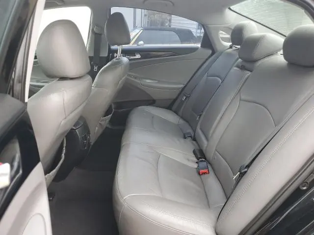 2011 HYUNDAI SONATA SE  