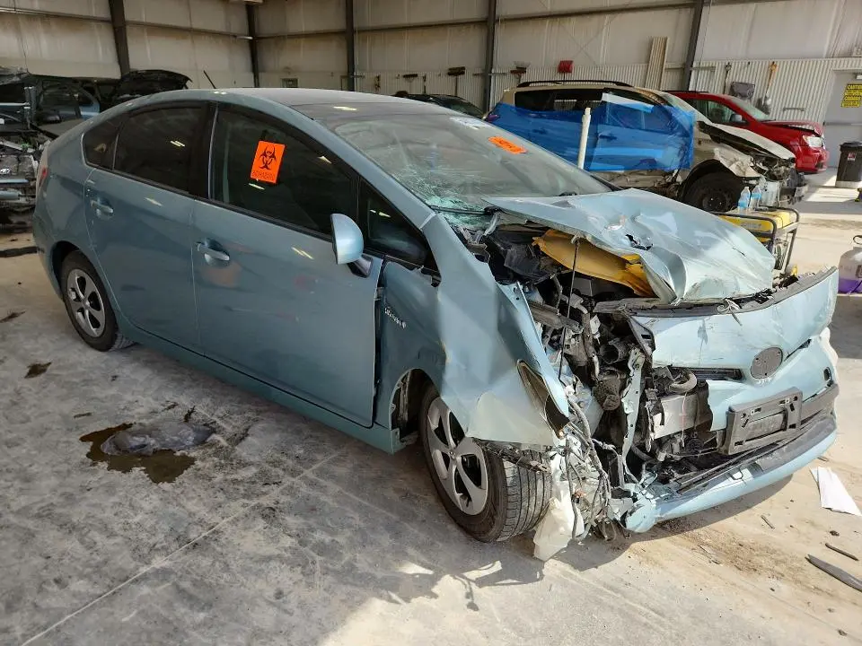 2014 TOYOTA PRIUS THREE  