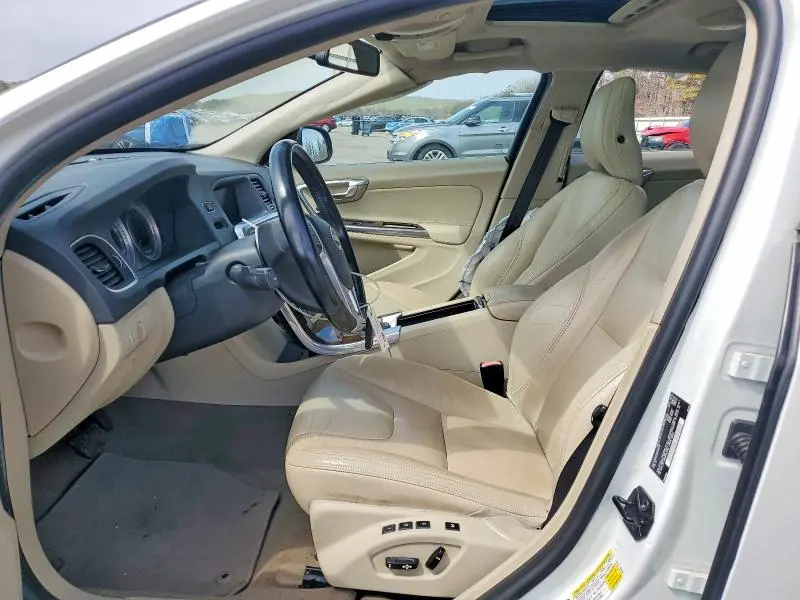 2013 VOLVO S60 T5  