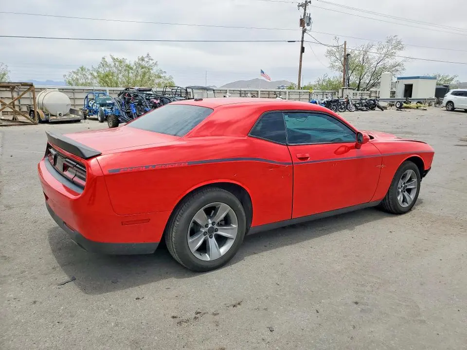 2015 DODGE CHALLENGER SXT  