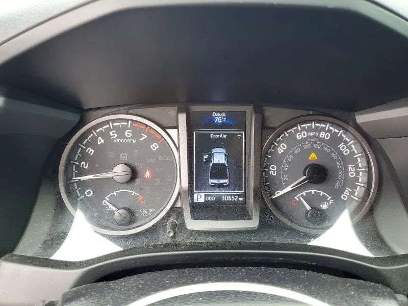 2021 TOYOTA TACOMA SR5 V6  