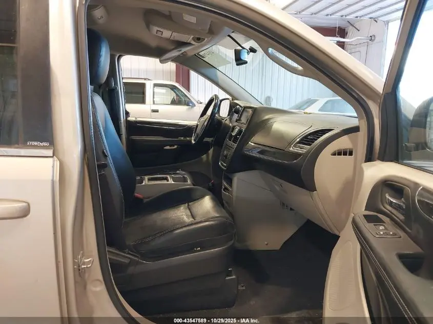 2012 CHRYSLER TOWN & COUNTRY TOURING