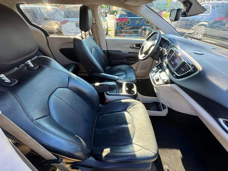 2020 CHRYSLER PACIFICA TOURING L  