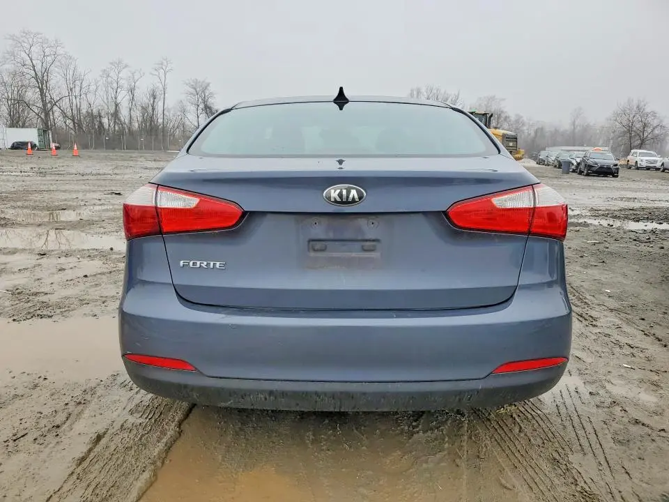 2016 KIA FORTE LX  