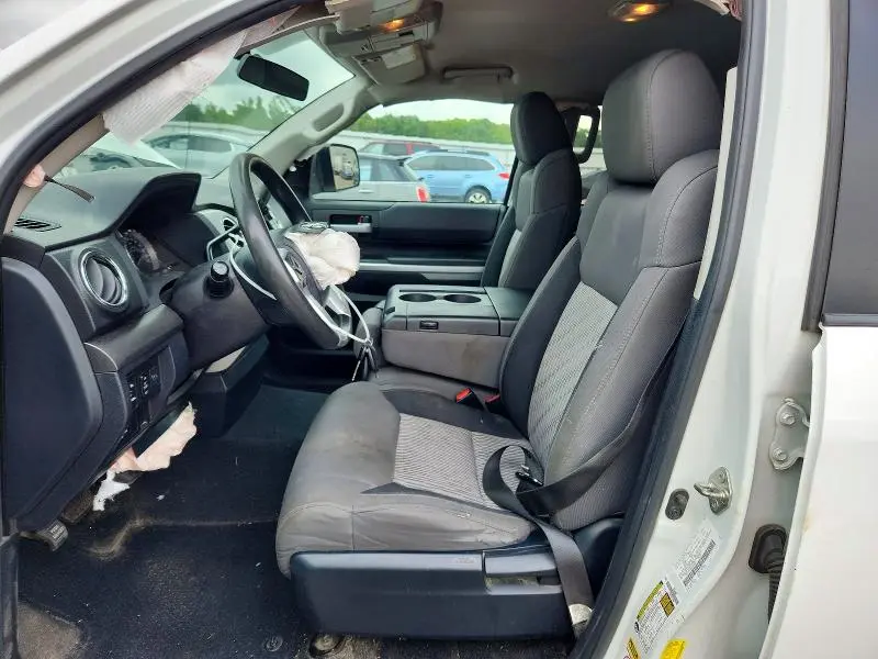 2016 TOYOTA TUNDRA SR5  