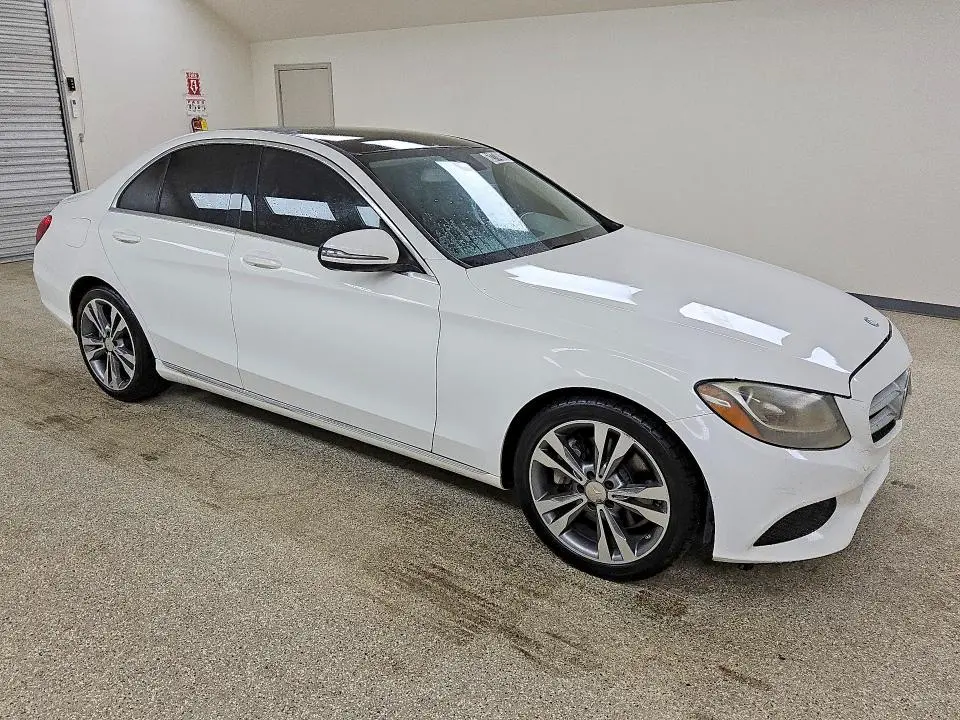 2016 MERCEDES-BENZ C 300  