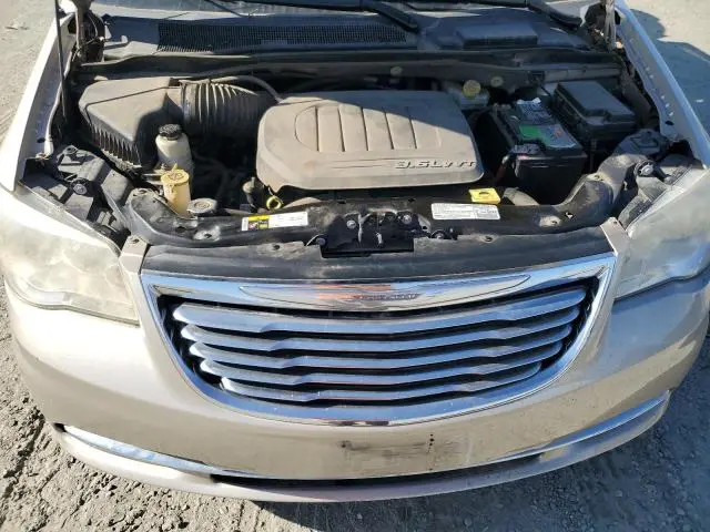 2013 CHRYSLER TOWN & COUNTRY TOURING  